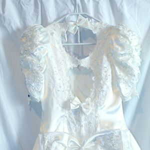 ANTIQUE COSTUME WEDDING DRESS